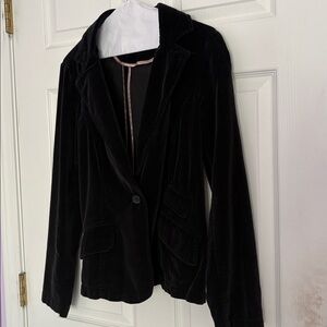 Black velvet size 8 short blazer